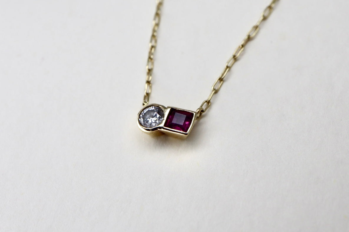 Salt & Pepper Solid Gold Necklace